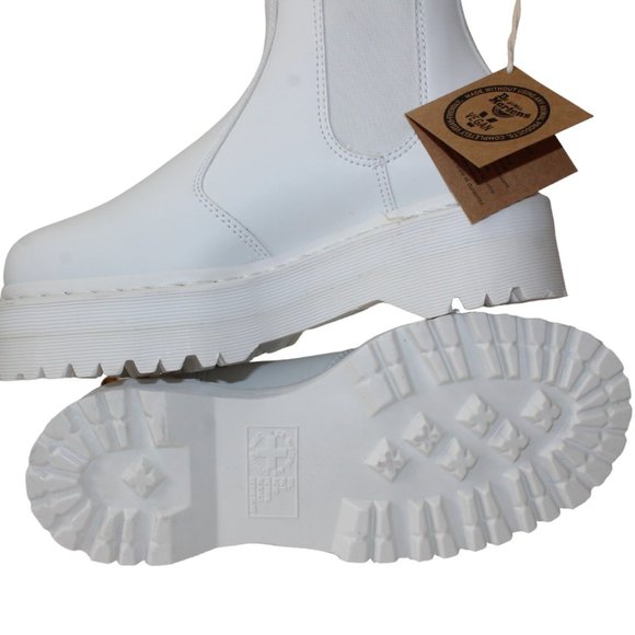 Dr. Martens VEGAN quad mono White Chelsea Boots Women's 8 MEW! - Picture 8 of 10